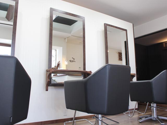 Lucia HAIR DESIGN